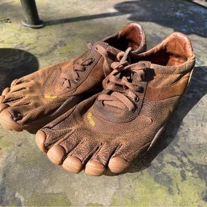 Vibram Men's V-Trek Leather Brown FiveFingers